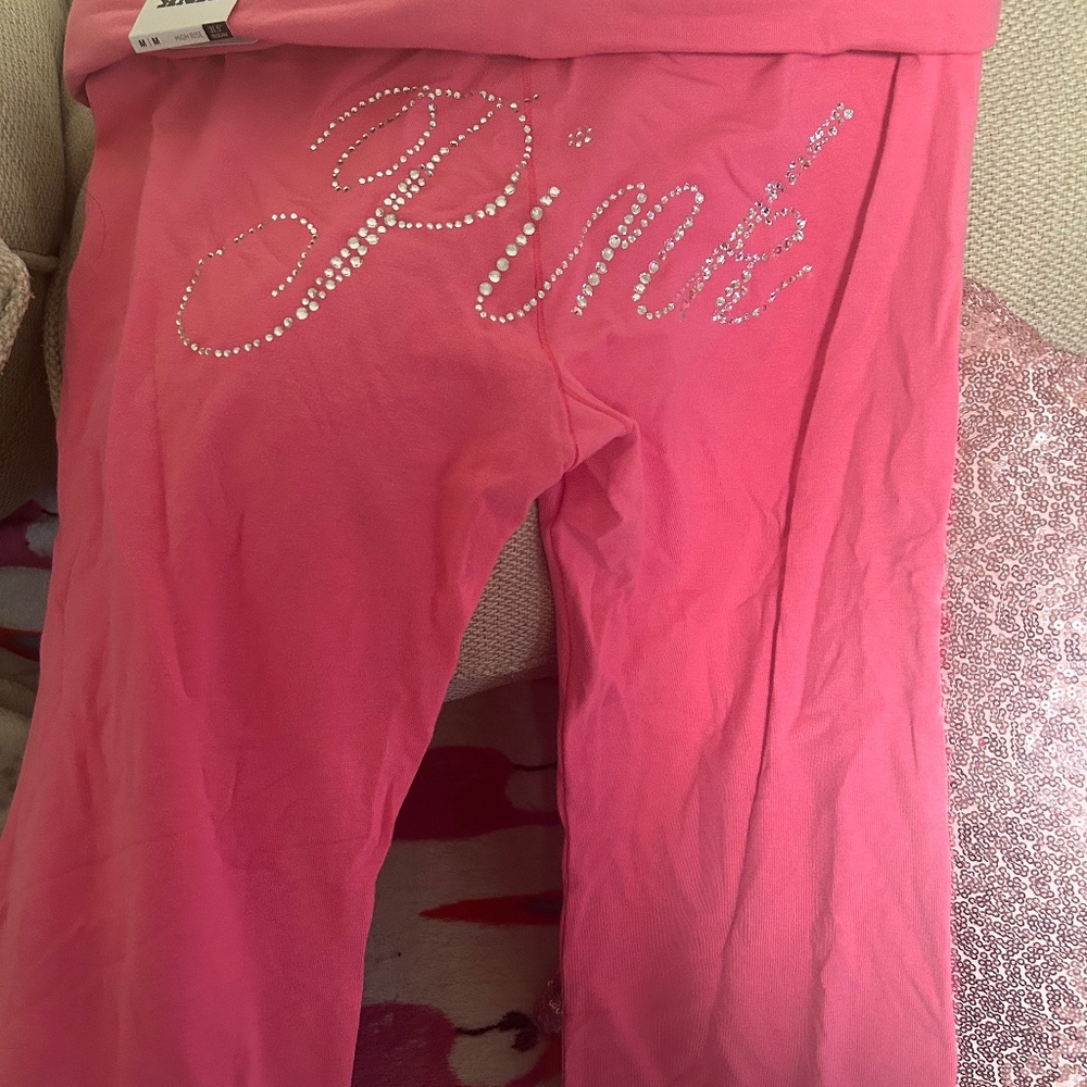 Brand New Victoria Secret PINK Pants🩷